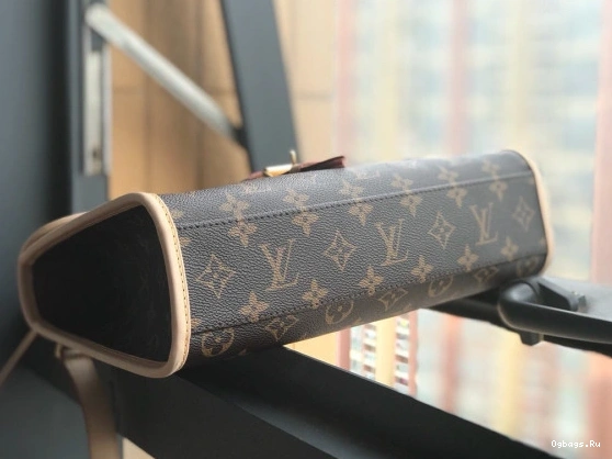 Vuitton Messenger Louis 0601